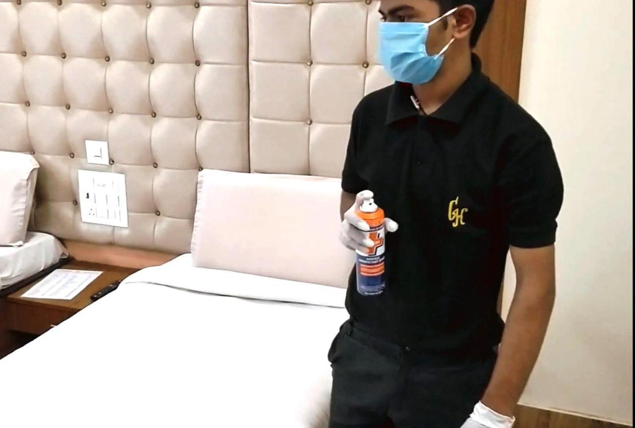 City Hotel Prayagraj Bagian luar foto