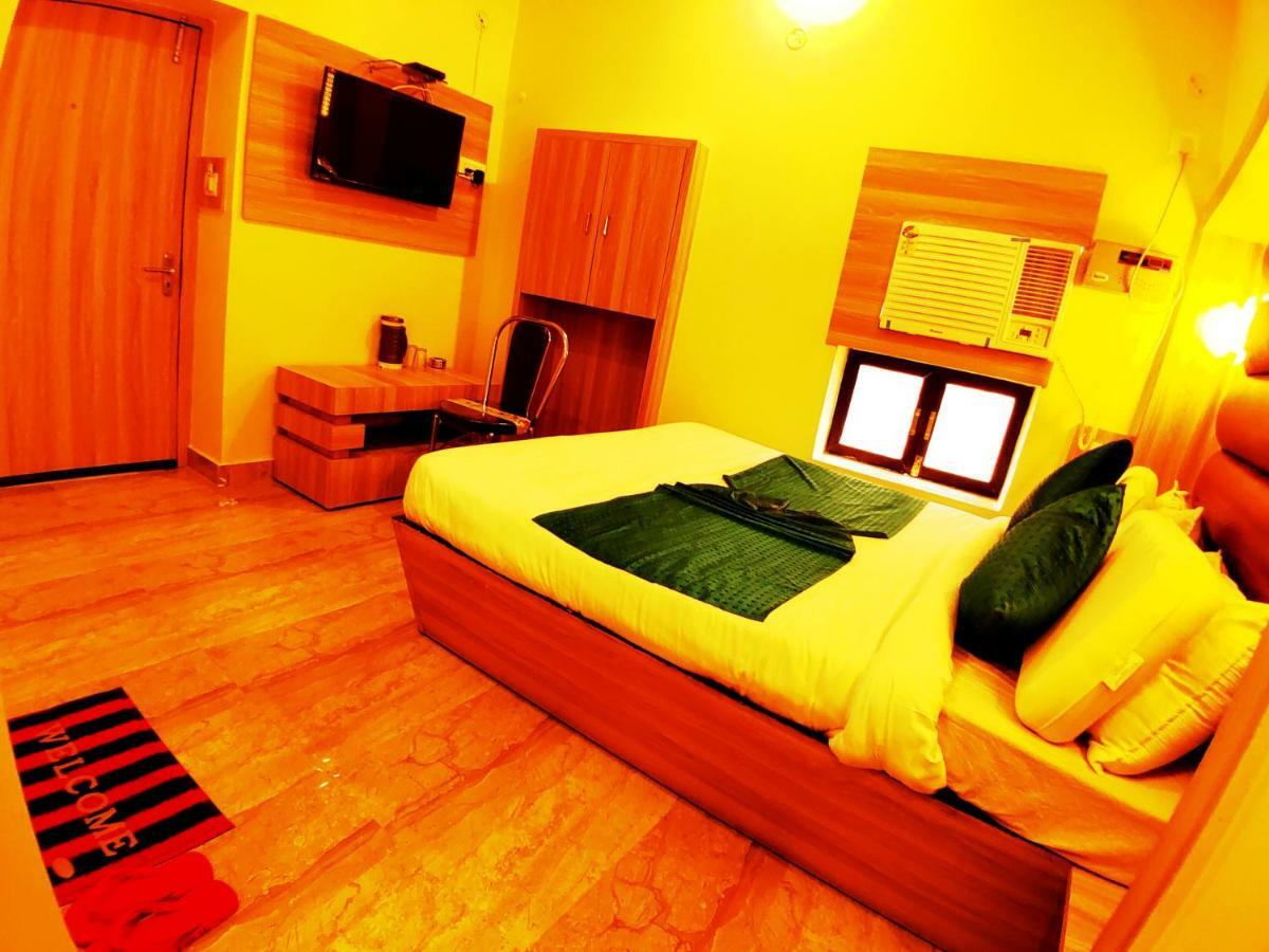 City Hotel Prayagraj Bagian luar foto